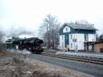 50 3648 mit Sonderzug bei Einfahrt in den Bf Zwnitz.Ostern 2005