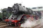 Die 50 3552-2 bei der Ausfahrt aus dem Lokschuppen beim Lokschuppenfest in Siegen, am 08,08,09 