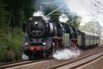 50 3616 und 50 3708 ziehen den diesjhrigen Heizhausexpress von Dresden wieder zurck zum SEM nach Chemnitz-Hilbersdorf, hier kurz hinter dem Haltepunkt Frankenstein, 21.08.09