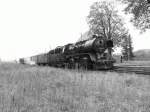 50 3648 mit einem Sonderzug nach Arnstadt, aufgenommen am 11.Oktober in Stadtilm.