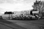 50 3626 mit Fotoanstrich am 09.10.2004 im Bw Weimar - S/W, hier noch eine andere Perspektive.