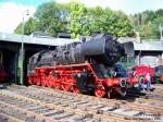 Reko-Lok 50 3610-8 mit nagelneuem Farbkleid vor dem Lokschuppen in Dieringhausen 10/2006