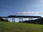 Am 05.10.13 fuhr die Erzgebirgische Aussichtsbahn wieder von Schwarzenberg nach Annaberg und zurck. Heute mit 50 3616 hier auf dem Markersbacher Viadukt in Markersbach. 
