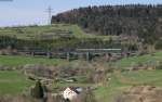 50 3501 und 52 7596 mit dem Pz nach Zollhaus-Blumberg in Epfenhofen 19.4.15