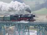 50 3648 bei der berfahrt ber das Markersbacher Viadukt am 07.04.07