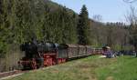 50 2988 mit dem G 405 (Weizen-Ftzen) beim Verlassen von Lausheim-Blumegg 28.4.12