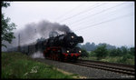 503655 ist hier am 1.6.1998 um 8.10 Uhr mit einem Sonderzug von Eisenbahntradition auf der  Rollbahn  am Ortsrand von Hasbergen in Richtung Osnabrück unterwegs.