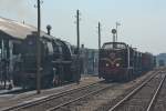 Rangierfahrt von NS 2530 mit Gterwagen in Beekbergen vorbei an 50 0073 bei  Terug naar Toen 2011  (03.09.2011)