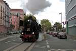 Historische Eisenbahn Frankfurt am Main 52 4867 am 04.10.20 mit einen Sonderzug auf der Hafenbahn Frankfurt am Main beim Teddybärenfahrtag