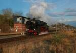 Historische Eisenbahn Frankfurt 52 4867 mit Sonderzug am 02.01.22 in Nidda Bhf bei der Ausfahrt