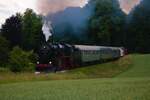 Werrabahn 52 1360-8 am 06.06.22 im Kelkheimer Wald mit einen Sonderzug zu Dampf in dem Taunus