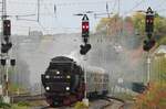 DAMPFLOK 52 1360-8 MIT SONDERZUG NACH IDSTEIN-EF TREYSA    Kohle satt im Tender,und zurück gehts nach Umsetzen der Lady aufs Abfahrtsgleis...15.10.22