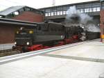 52 8177-9 bei Ausfahrt aus Berlibn-Gesundbrunnen nach Berlin-Lichtenberg mit Nikolaussonderzug Foto: 9.12.2007