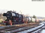 52 8080-5 wartet am 23.12.2007 im Bahnhof Schlettau auf die Ausfahrt.