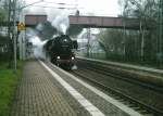 52 01360-8 hat am 05.04.2008 im Bahnhof Peine Ausfahrt  Nach Hannover