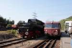 51 6106 neben einem VT 98 3-Fach Traktion in Bochum Dahlhausen am 20.09.08