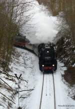 Den Berliner Zug mit 52 8079 und 119 158 konnte ich am Brechpunkt bei Sehma aufnehmen und eine krfte Wolke Dampf tanken.