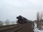 Drei-Lnder Dampfsonderfahrt ( Leipzig Altenburg Gera Zeitz Leipzig) mit 52 8154-8 bei Grodalzig 06.02.2010