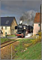 52 8154-8 auf der Fahrt von Leipzig nach Freital-Hainsberg zur Weierritztalbahn.