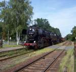 52 1360-8 & 52 8154-8 vor dem Fotogüterzug Leipzig - Zeitz bei der Einfahrt in Großdalzig 12.09.2010