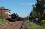 52 8154 mit Gterzug am 12.09.2010 bei der Einfahrt in Knauthain