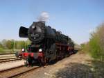 52 8047-7 steht am 23.04.11 mit dem Sonderzug von Nossen in Falkenstein/V.