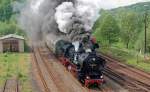 52 8047, 50 3610 und Lok 20 der WFL in Aktion bei der Scheinanfahrt am 15.05.11 in Nossen.