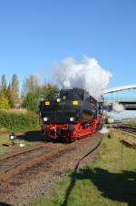 52 8154 lud am 15.10.11 auf dem Gelnde des Bw Leipzig-Plagwitz zu Fhrerstandsmitfahrten ein.