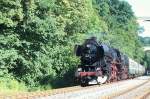  Dampf im Elstertal  52 8075 am 28.07.2002  kurz vor dem Bahnhof Barthmhle / Elstertal 