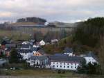 52 8154-8 befrderte am 10.12.11 gleich den VSE Zug von Schwarzenberg nach Schlettau, hier die Rckfahrt auf dem Markersbacherviadukt.