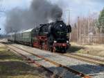 52 8154-8 Durchfahrt im Bhf Teuchern-Burgenlandrunde der Leipziger Eisenbahnfreunde