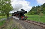 Die 528134-0 der Eisenbahnfreunde Betzdorf heute am 13.5.2012 zwischen Neitersen und Altenkirchen.