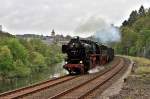 Lahntalbahn - 29.04.2012  --  Die 52 8134-0 der Eisenbahnfreunde Betzdorf zieht einen Sonderzug der Eisenbahnfreunde Treysa, der als  Loreley-Express  bis nach Boppard am Rhein führt.