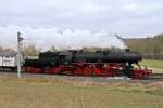 Dampfsonderzug E 75918 / E 75919  Burg Eppstein  mit der 52 4867 der Historischen Eisenbahn - 03.03.2013  --  Rauchkammer voraus zurck nach Frankfurt, zwischen Lindenholzhausen und Niederbrechen  -- 