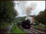 Am 15.9.13 konnten sich die Fahrgäste der RB90292 freuen, denn der zusätzliche Zug bestand aus 52 7596 mit ein paar Silberlingen, einem Restaurant und einem Güterwagen.