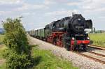 Dampflok 52 8134-0 der Eisenbahnfreunde Betzdorf  am 31.05.2014 kurz hinter Neustadt an der Weinstraße.