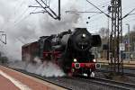 52 1360-8 bei der Durchfahrt in Kassel-Wilhelmshöhe Gleis 5 in Richtung Süden.