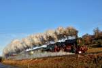 Die Dampflokomotive 52 7596 ist hier im Primtal bei Aldingen unterwegs mit einem Sonderzug aus Horb am Neckar nach Konstanz.Bild vom 21.12.2014