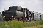 528168-8, Reichsbahndampflok von 1943 (Krauss - Maffei) braust am 12.10.2013 bei Stumpfenbach in Richtung Altomüster an mir vorbei, zum 100 - jährigen Jubiläum der  Bummerl-, Bockerl-, bzw. Ludwig-Thoma-Bahn . Sie steht normalerweise im Bayerischen Eisenbahnmuseum Nördlingen.  (2)