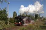 528184 dampfte am 26.09.2015 beim BW Traditionsfest in Staßfurt durch das weitläufige Gelände.