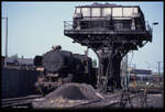 525660 stand am 1.5.1990 bereits abgestellt an der Bekohlung im BW Leipzig Engelsdorf.