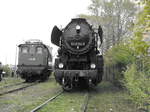 mal wieder im Archiv geblättert.Oktober 2010 in Weimar beim Eisenbahnfest im ehemaligen Bw. Die Dampflokfreunde Berlin sind auch zu Besuch.