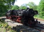 Mit 52 8075-5 wurden anlsslich des 15-jhrigen Bestehens des Schwarzenberger Eisenbahnmuseums Frerstandsmitfahrten angeboten. Aufgenommen am 19.05.07.