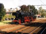 52 8139 der Veluwse Stoomtrein Maatschappij auf Bahnhof Dieren am 19-10-1999. Bild und scan: Date Jan de Vries.