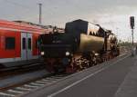 Nur noch wenige Meter, dann ist 52 4867 am 07.09.2013 wieder mit ihrem Sonderzug der Historischen Eisenbahn Frankfurt, welcher heute bei den XIX.
