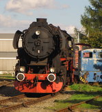 Die 52 8029 der Eisenbahnfreunde Ganzlin, am 02.10.2016 bei der MaLoWa in Benndorf.