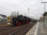 Historische Eisenbahn Frankfurt 52 4867 mit Sonderzug in Maintal Ost am 26.11.16