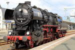 52 8154-8 setze am 22.06.19 vor ihren Sonderzug in Sonneberg(Thür)Hbf.