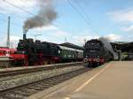 MOBA Treff Gppingen - Der vorrausfahrende ICE 513 machte sich geschwind aus dem Staub und schon erscheint am 12.06.2005 die 64 419 der Historischen Bahn Crailsheim mit ihrem Sonderzug aus Heilbronn