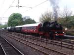 64 415 der VSM mit Museumszug auf Bahnhof Dieren am 22-4-1999.